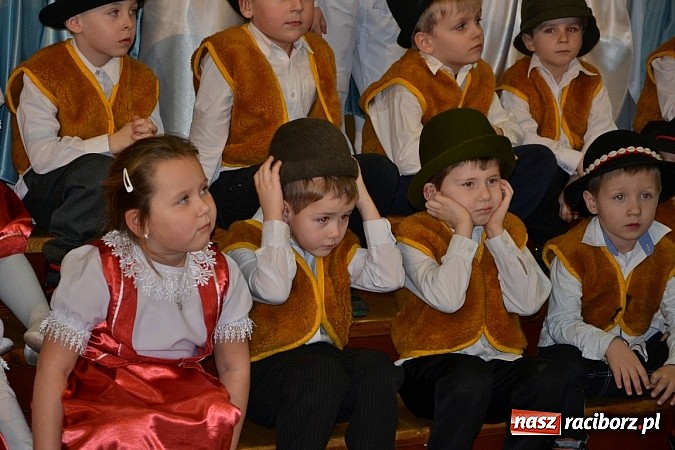 Zdjęcie w galerii na portalu naszraciborz.pl: Przegląd Przedstawień Bożonarodzeniowych w tworkowskim Centrum Kultury wiadomości z regionu