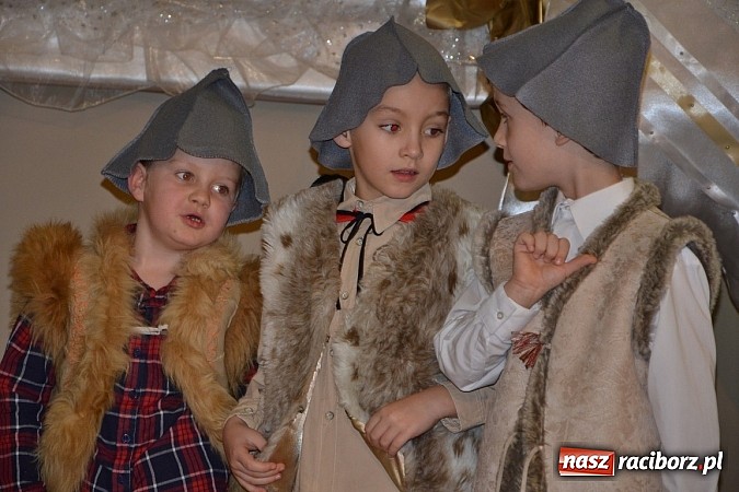 Zdjęcie w galerii na portalu naszraciborz.pl: Przegląd Przedstawień Bożonarodzeniowych w tworkowskim Centrum Kultury wiadomości z regionu