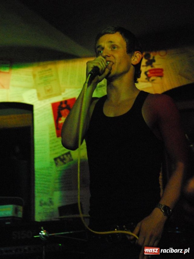 Zdjęcie w galerii na portalu naszraciborz.pl: Magiel towarzyski wiadomości z regionu