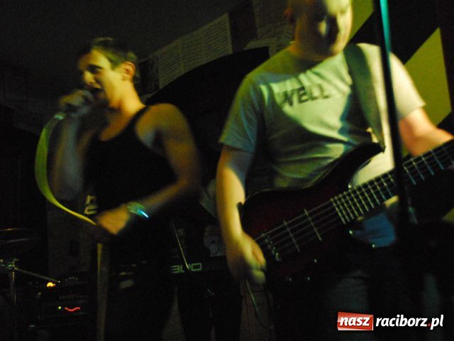 Zdjęcie w galerii na portalu naszraciborz.pl: Magiel towarzyski wiadomości z regionu