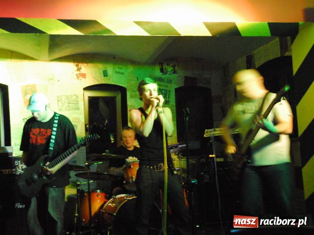 Zdjęcie w galerii na portalu naszraciborz.pl: Magiel towarzyski wiadomości z regionu