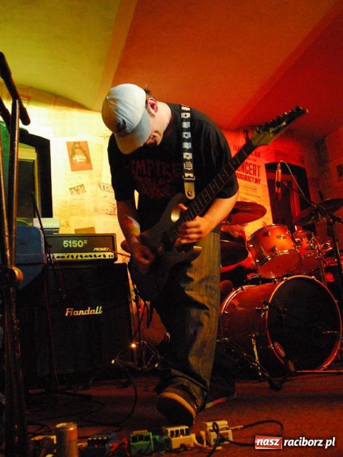 Zdjęcie w galerii na portalu naszraciborz.pl: Magiel towarzyski wiadomości z regionu