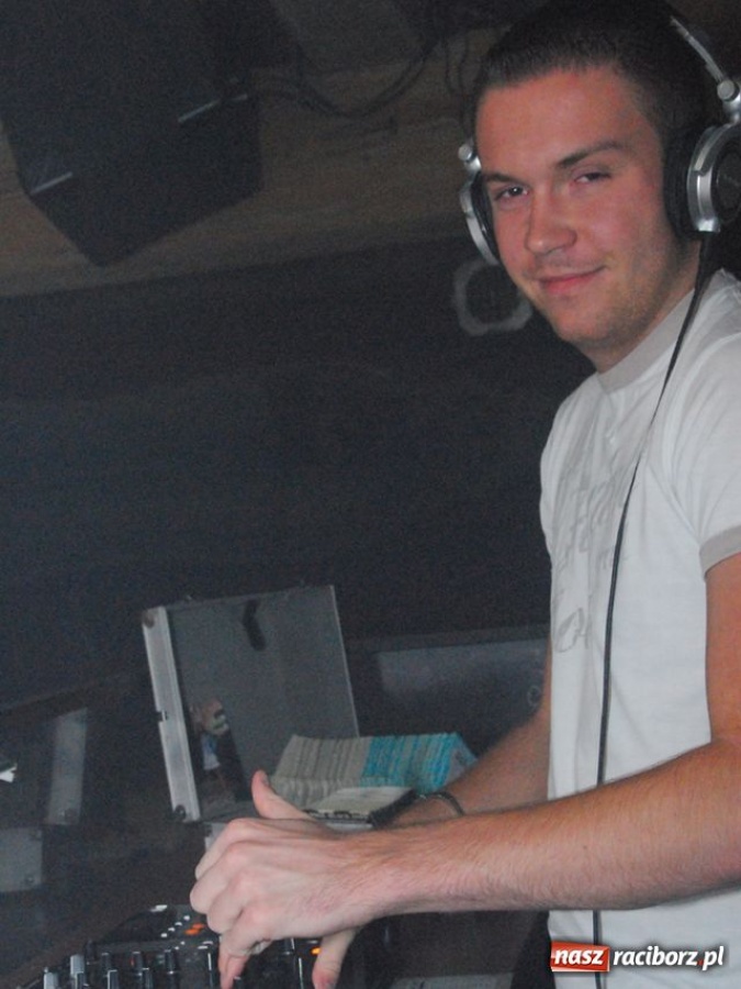 Zdjęcie w galerii na portalu naszraciborz.pl: Magiel towarzyski wiadomości z regionu