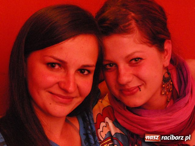 Zdjęcie w galerii na portalu naszraciborz.pl: Magiel towarzyski wiadomości z regionu