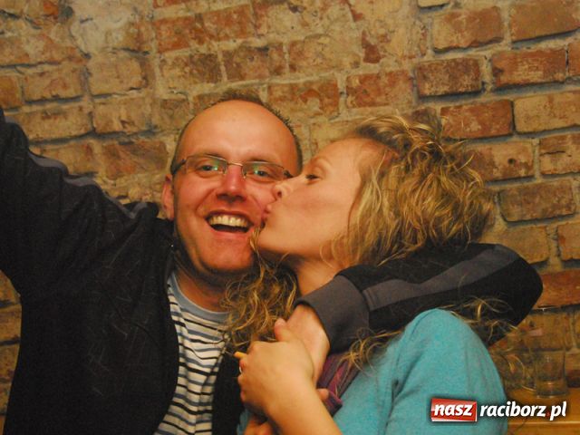 Zdjęcie w galerii na portalu naszraciborz.pl: Magiel towarzyski wiadomości z regionu