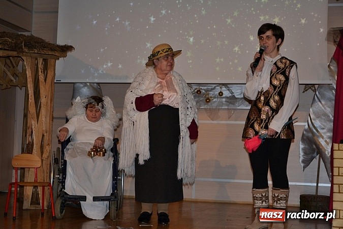 Zdjęcie w galerii na portalu naszraciborz.pl: Świątecznie w tworkowskim Centrum Kultury wiadomości z regionu