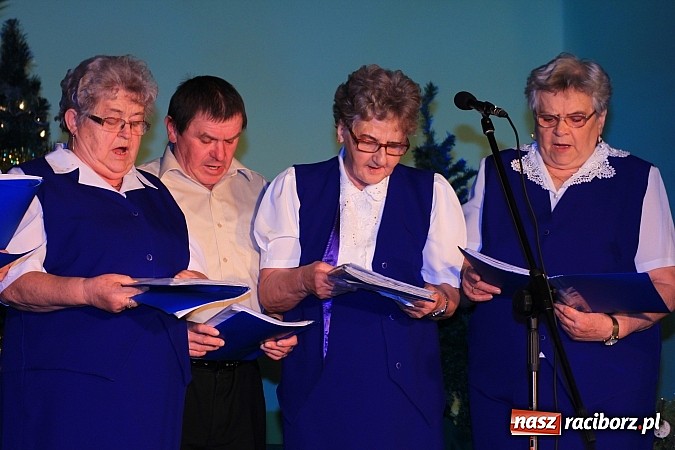 Zdjęcie w galerii na portalu naszraciborz.pl: Koncertowe kolędowanie w Domu Kultury w Kobyli wiadomości z regionu