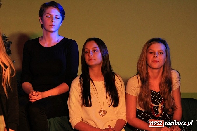 Zdjęcie w galerii na portalu naszraciborz.pl: Koncertowe kolędowanie w Domu Kultury w Kobyli wiadomości z regionu