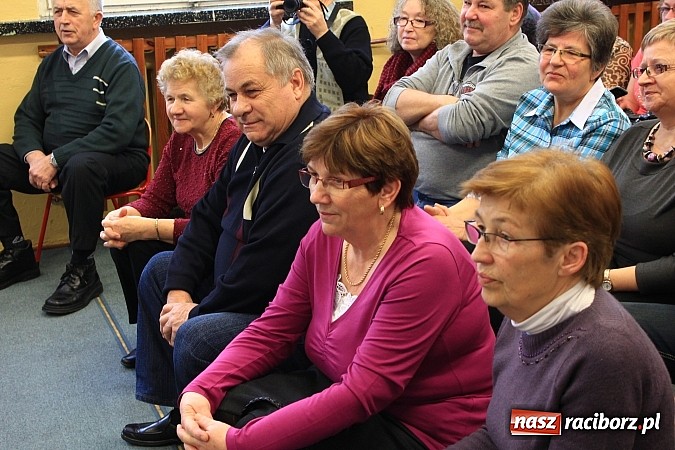 Zdjęcie w galerii na portalu naszraciborz.pl: Przedszkolaki z Krzanowic ze specjalnym występem z okazji Dnia Babci i Dziadka wiadomości z regionu
