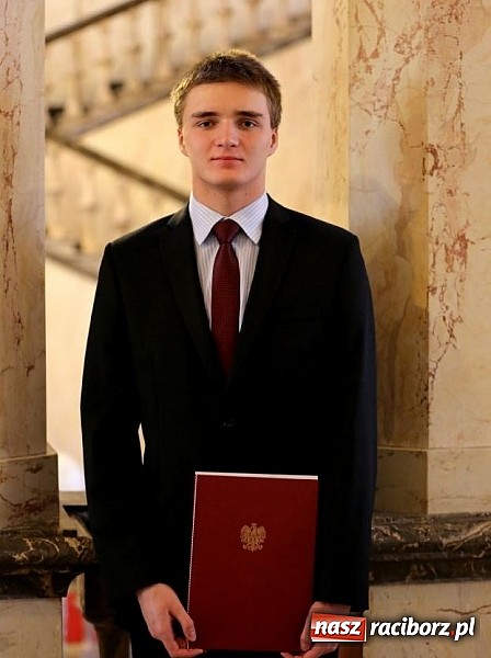 Zdjęcie w galerii na portalu naszraciborz.pl: Uczniowie SMS-u stypendystami ministra wiadomości z regionu