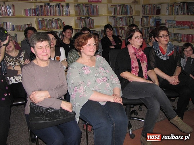 Zdjęcie w galerii na portalu naszraciborz.pl: Urszula Dudziak w Raciborzu: Najważniejszy jest stan umysłu wiadomości z regionu