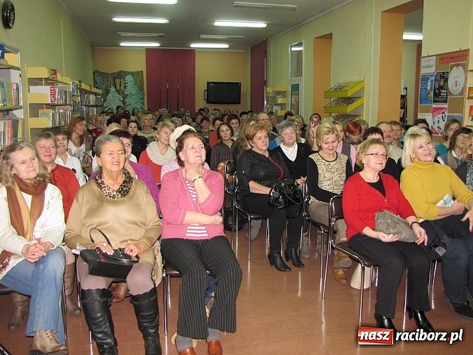 Zdjęcie w galerii na portalu naszraciborz.pl: Urszula Dudziak w Raciborzu: Najważniejszy jest stan umysłu wiadomości z regionu