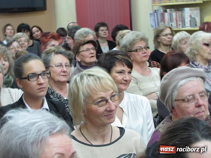 Zdjęcie w galerii na portalu naszraciborz.pl: Urszula Dudziak w Raciborzu: Najważniejszy jest stan umysłu wiadomości z regionu