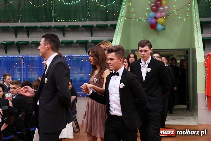 Zdjęcie w galerii na portalu naszraciborz.pl: Bal maturalny raciborskiego Ekonomika wiadomości z regionu