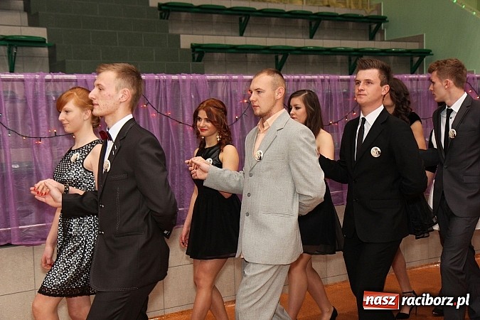 Zdjęcie w galerii na portalu naszraciborz.pl: Bal maturalny raciborskiego Ekonomika wiadomości z regionu