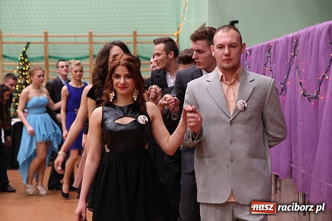 Zdjęcie w galerii na portalu naszraciborz.pl: Bal maturalny raciborskiego Ekonomika wiadomości z regionu