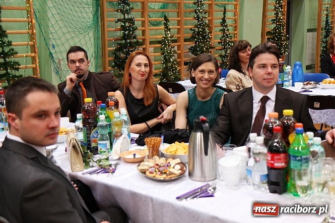 Zdjęcie w galerii na portalu naszraciborz.pl: Bal maturalny raciborskiego Ekonomika wiadomości z regionu