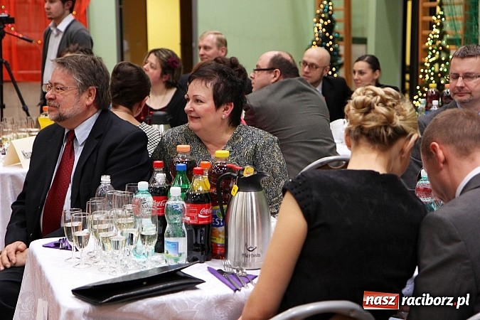 Zdjęcie w galerii na portalu naszraciborz.pl: Bal maturalny raciborskiego Ekonomika wiadomości z regionu