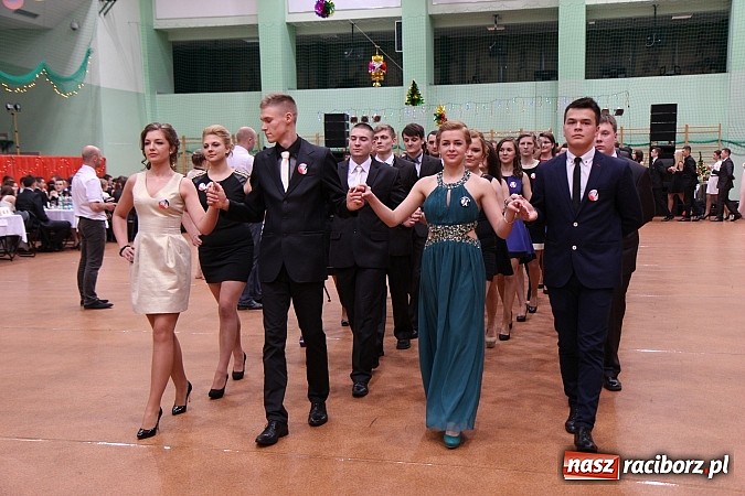Zdjęcie w galerii na portalu naszraciborz.pl: Bal maturalny raciborskiego Ekonomika wiadomości z regionu