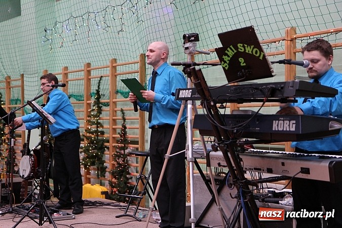 Zdjęcie w galerii na portalu naszraciborz.pl: Bal maturalny raciborskiego Ekonomika wiadomości z regionu