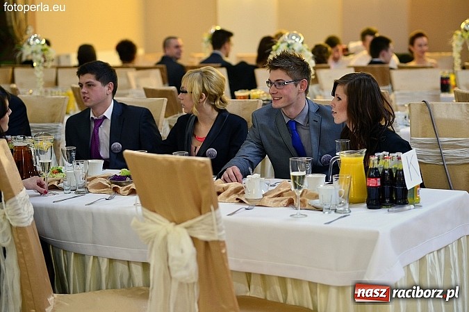 Zdjęcie w galerii na portalu naszraciborz.pl: Foto Perła przedstawia - szalona zabawa maturzystów z Budowlanki wiadomości z regionu