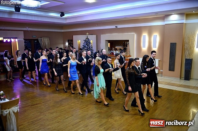 Zdjęcie w galerii na portalu naszraciborz.pl: Foto Perła przedstawia - szalona zabawa maturzystów z Budowlanki wiadomości z regionu