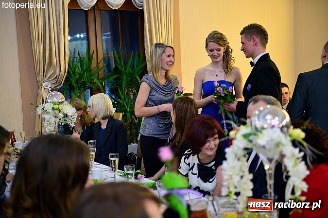 Zdjęcie w galerii na portalu naszraciborz.pl: Foto Perła przedstawia - szalona zabawa maturzystów z Budowlanki wiadomości z regionu