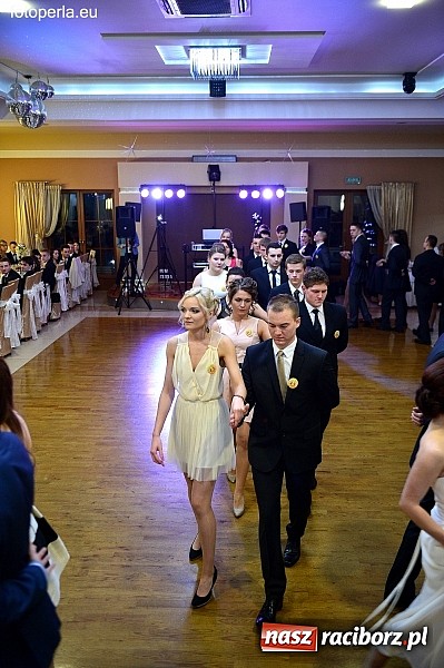 Zdjęcie w galerii na portalu naszraciborz.pl: Foto Perła przedstawia - szalona zabawa maturzystów z Budowlanki wiadomości z regionu