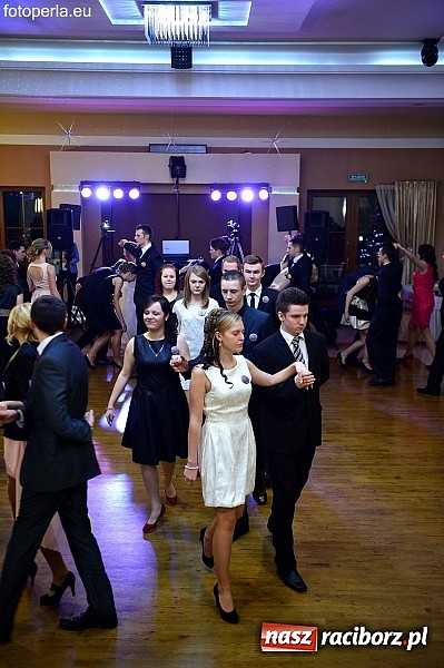 Zdjęcie w galerii na portalu naszraciborz.pl: Foto Perła przedstawia - szalona zabawa maturzystów z Budowlanki wiadomości z regionu