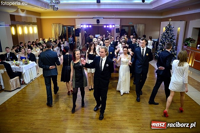 Zdjęcie w galerii na portalu naszraciborz.pl: Foto Perła przedstawia - szalona zabawa maturzystów z Budowlanki wiadomości z regionu