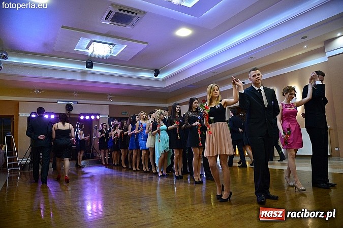 Zdjęcie w galerii na portalu naszraciborz.pl: Foto Perła przedstawia - szalona zabawa maturzystów z Budowlanki wiadomości z regionu