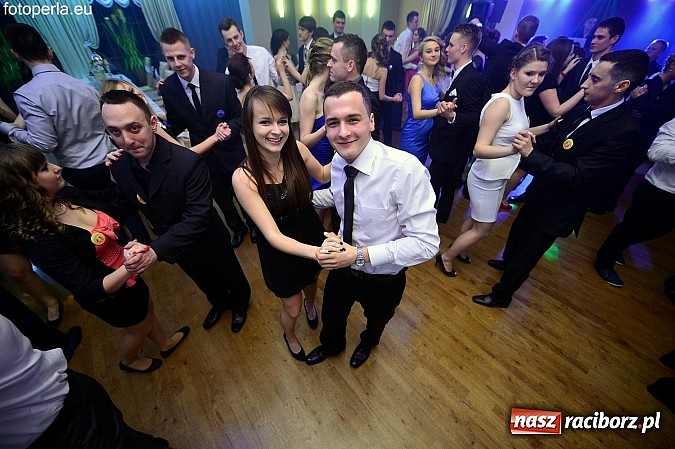 Zdjęcie w galerii na portalu naszraciborz.pl: Foto Perła przedstawia - szalona zabawa maturzystów z Budowlanki wiadomości z regionu