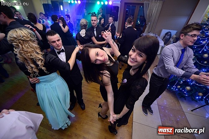 Zdjęcie w galerii na portalu naszraciborz.pl: Foto Perła przedstawia - szalona zabawa maturzystów z Budowlanki wiadomości z regionu