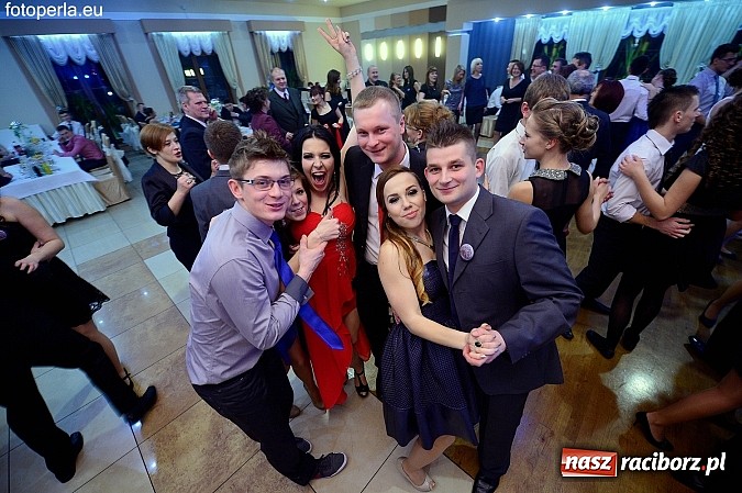 Zdjęcie w galerii na portalu naszraciborz.pl: Foto Perła przedstawia - szalona zabawa maturzystów z Budowlanki wiadomości z regionu