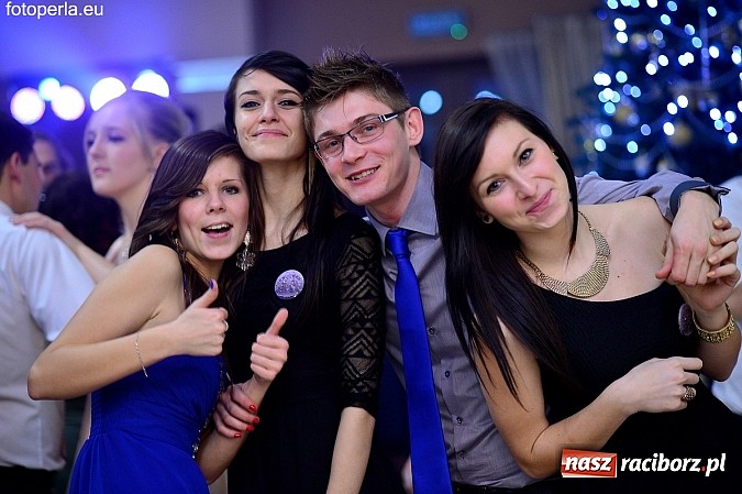 Zdjęcie w galerii na portalu naszraciborz.pl: Foto Perła przedstawia - szalona zabawa maturzystów z Budowlanki wiadomości z regionu