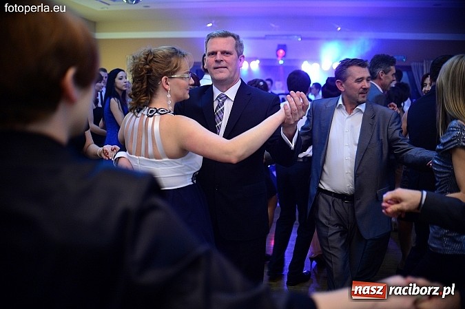 Zdjęcie w galerii na portalu naszraciborz.pl: Foto Perła przedstawia - szalona zabawa maturzystów z Budowlanki wiadomości z regionu