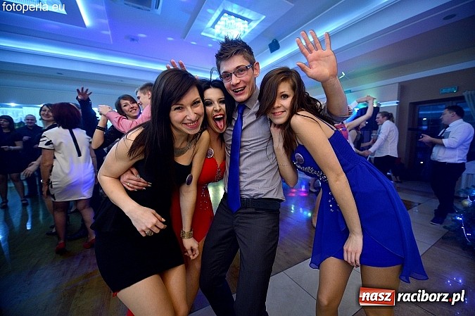Zdjęcie w galerii na portalu naszraciborz.pl: Foto Perła przedstawia - szalona zabawa maturzystów z Budowlanki wiadomości z regionu