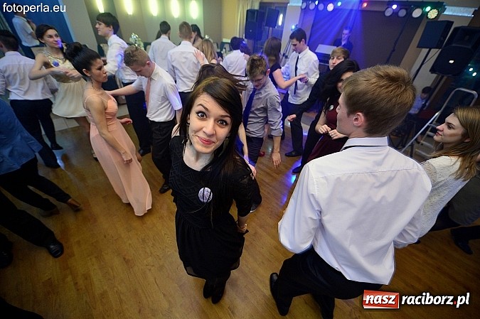 Zdjęcie w galerii na portalu naszraciborz.pl: Foto Perła przedstawia - szalona zabawa maturzystów z Budowlanki wiadomości z regionu