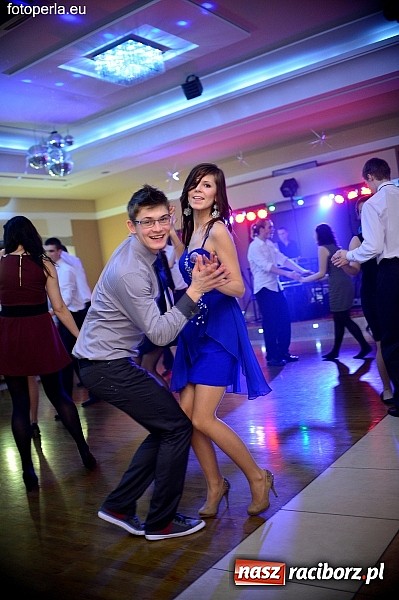 Zdjęcie w galerii na portalu naszraciborz.pl: Foto Perła przedstawia - szalona zabawa maturzystów z Budowlanki wiadomości z regionu