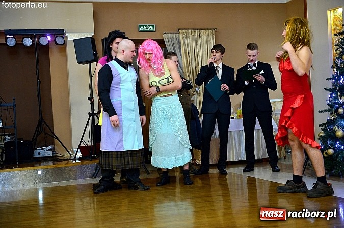 Zdjęcie w galerii na portalu naszraciborz.pl: Foto Perła przedstawia - szalona zabawa maturzystów z Budowlanki wiadomości z regionu