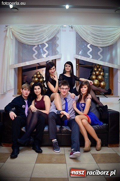 Zdjęcie w galerii na portalu naszraciborz.pl: Foto Perła przedstawia - szalona zabawa maturzystów z Budowlanki wiadomości z regionu