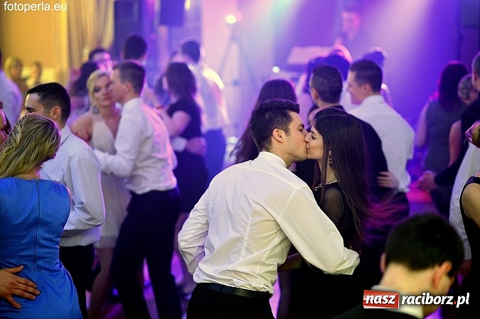 Zdjęcie w galerii na portalu naszraciborz.pl: Foto Perła przedstawia - szalona zabawa maturzystów z Budowlanki wiadomości z regionu