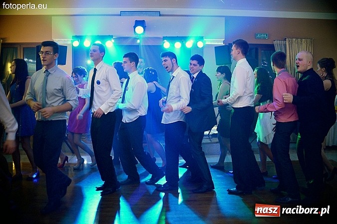 Zdjęcie w galerii na portalu naszraciborz.pl: Foto Perła przedstawia - szalona zabawa maturzystów z Budowlanki wiadomości z regionu