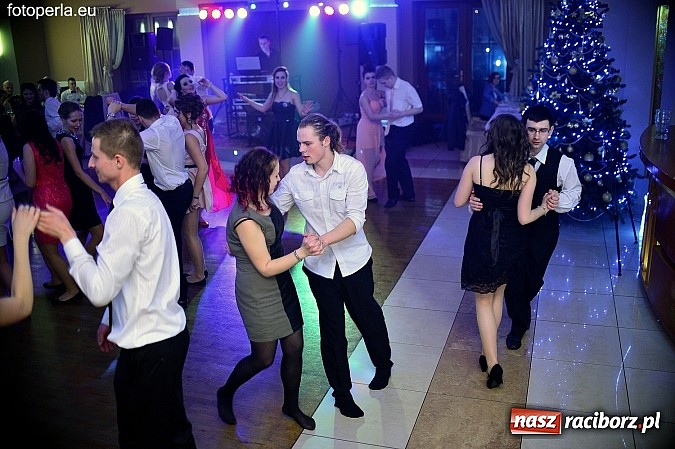 Zdjęcie w galerii na portalu naszraciborz.pl: Foto Perła przedstawia - szalona zabawa maturzystów z Budowlanki wiadomości z regionu