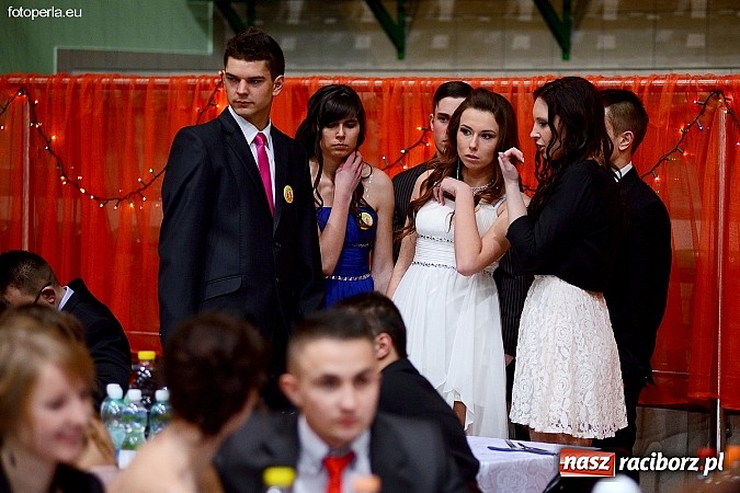 Zdjęcie w galerii na portalu naszraciborz.pl: Foto Perła przedstawia - Ekonomik roztańczył Arenę Rafako wiadomości z regionu