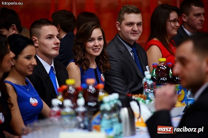 Zdjęcie w galerii na portalu naszraciborz.pl: Foto Perła przedstawia - Ekonomik roztańczył Arenę Rafako wiadomości z regionu