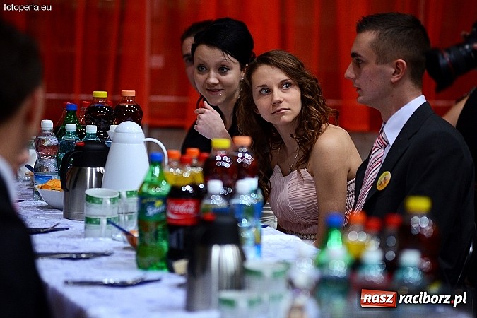 Zdjęcie w galerii na portalu naszraciborz.pl: Foto Perła przedstawia - Ekonomik roztańczył Arenę Rafako wiadomości z regionu