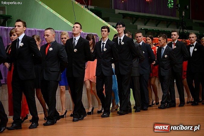 Zdjęcie w galerii na portalu naszraciborz.pl: Foto Perła przedstawia - Ekonomik roztańczył Arenę Rafako wiadomości z regionu