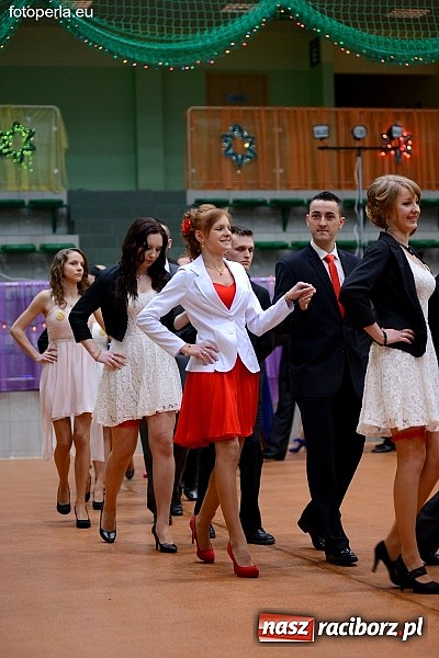 Zdjęcie w galerii na portalu naszraciborz.pl: Foto Perła przedstawia - Ekonomik roztańczył Arenę Rafako wiadomości z regionu