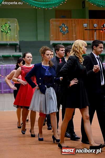 Zdjęcie w galerii na portalu naszraciborz.pl: Foto Perła przedstawia - Ekonomik roztańczył Arenę Rafako wiadomości z regionu